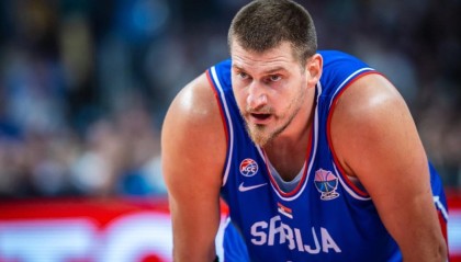 功率拉满，约基奇26中15砍39分10板4助3断，三分4中1罚球8中8