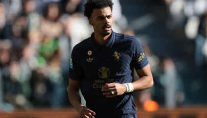 罗马诺：黄潜与韦加谈妥个人条款，向蓝军报价2400万欧+浮动